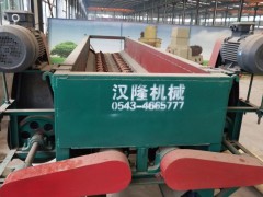 山东汉龙机械厂家直销优质木材剥皮机（单辊、双辊）