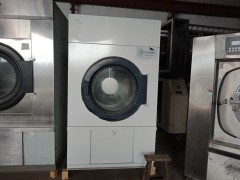 滨州出售二手干洗店洗涤设备洁希亚二手水洗机烘干机价格