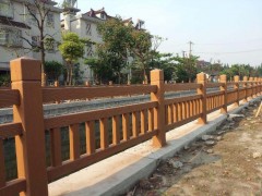 成都仿木水泥栏杆厂家直销，仿木栏杆混凝土栏杆的九大优势。