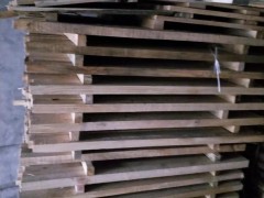 提供高端木材家具板材辅料木条批发