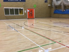 篮球运动馆运动木地板上划线的方法