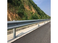 武汉厂家直销高速公路护栏 波形梁护栏 镀锌喷塑国标