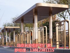 北京长安街公交候车亭 新型古铜色公交站台生产厂家