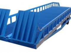 厂家直售登车桥 集装箱装卸货平台 移动式装卸平台