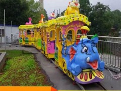 大象火车游乐设备，玻璃钢造型，儿童无轨小火车游乐厂家