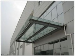 北京东城区安装加厚雨棚钢化玻璃店面雨搭子玻璃安装