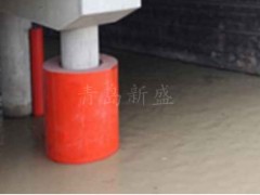 青岛新盛生产分水头钢覆式自浮桥梁防撞设施