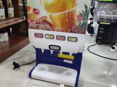 新乡自助餐果汁机冷饮机浓缩果汁多少钱